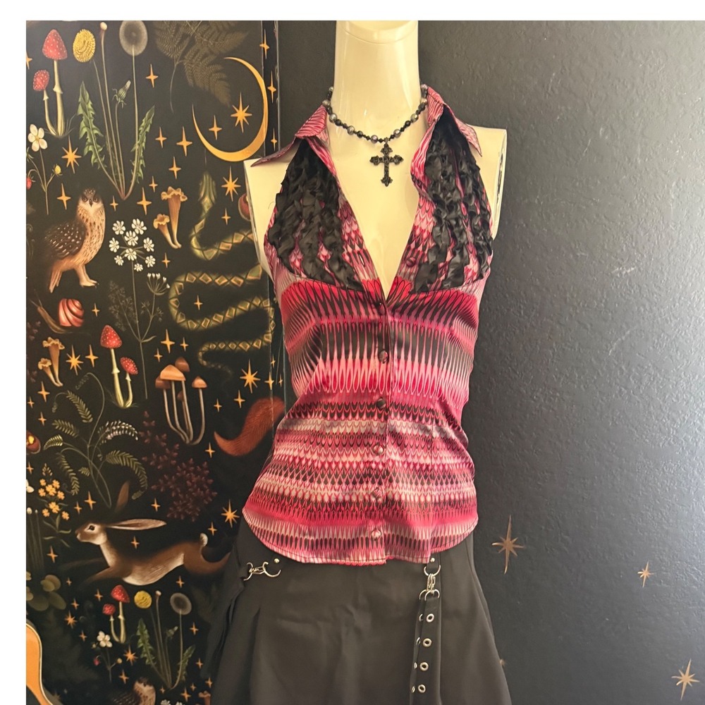 Vintage Y2K Pink Black Geometric Halter Top Ruffle V-Neck Button Up Satiny Tank